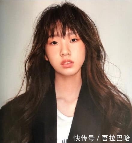  逆袭|小S女儿写真上热搜，曾被嘲讽太“丑”，如今逆袭成超模脸