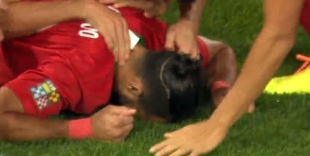  年半|掩面哭泣！中超断腿外援时隔1年半复出就破门，球队主教练都没有