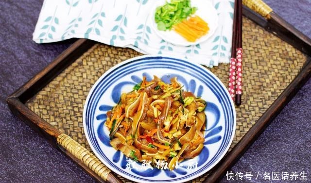 家常|一道家常凉菜,做法简单,好吃解腻,比大鱼大肉受欢迎