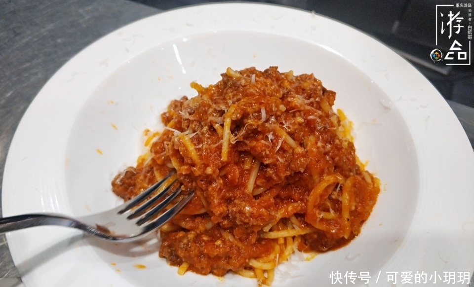 香肠|德国菜里只有香肠？这顿免费的肉食大餐，让我彻底改观