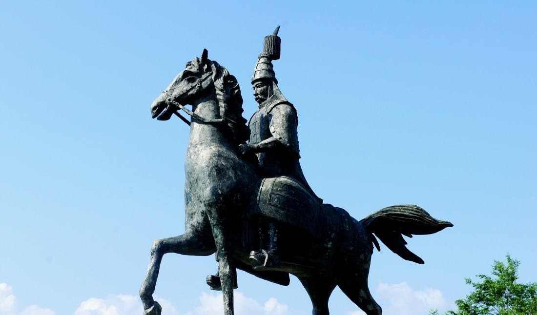 咽喉|明末时期辽西走廊关乎明朝的兴亡，山海关则为走廊咽喉