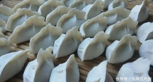 五花肉|秋天，芹菜茴香靠边站，多吃一种馅的饺子，鲜美多汁，我1周做2回