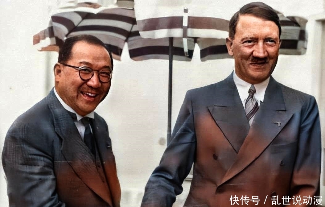 受降仪式|历史上过目难忘瞬间:在故宫签投降书的日军,图8在抗美援朝中用手枪开啤酒