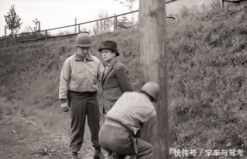 救护|二战老照片苏联女护士战场救护美军伤兵，美军士兵脚踢纳粹俘虏