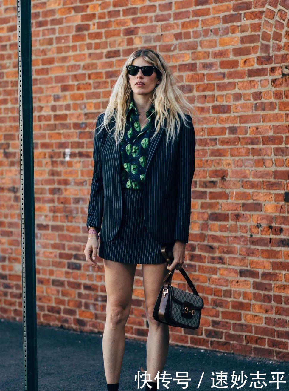 真的|今秋流行外长内短,真的时髦爆,让你显高10厘米、显瘦10斤!