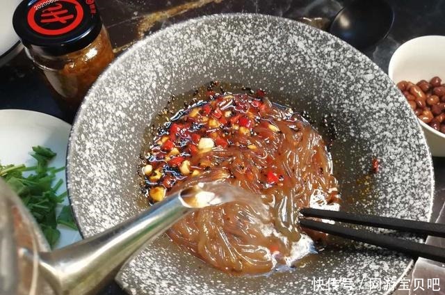 辣椒|酸辣粉的操作非常简单,只要一煮一拌就完成了
