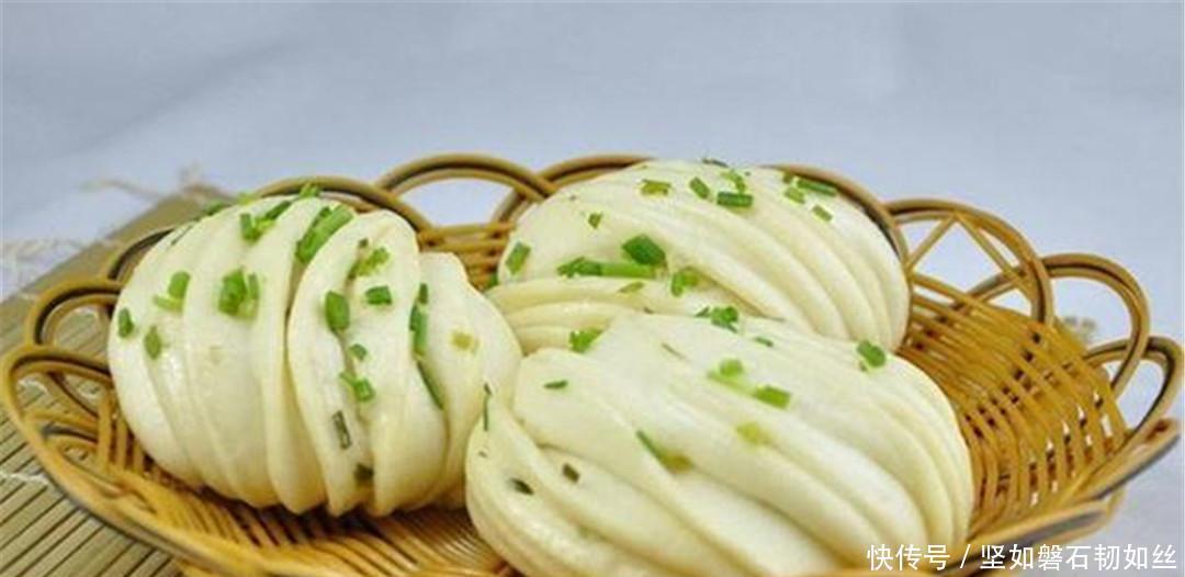 简单|花卷新做法, 香辣入味比酥油饼还好吃, 方法简单不用蒸, 超香!