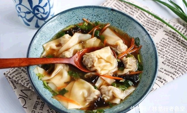 秘诀|肉馅馄饨又干又柴?教你一个鲜美的秘诀,调馅把握2点
