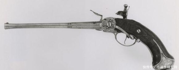 皇帝|大清灭亡到底该怪哪位皇帝?只因他错杀一人,此人一亡心态崩了