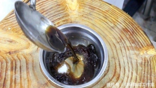 做法|“醋泡花生”用陈醋还是香醋很多人不懂,饭店大厨教你正确做法