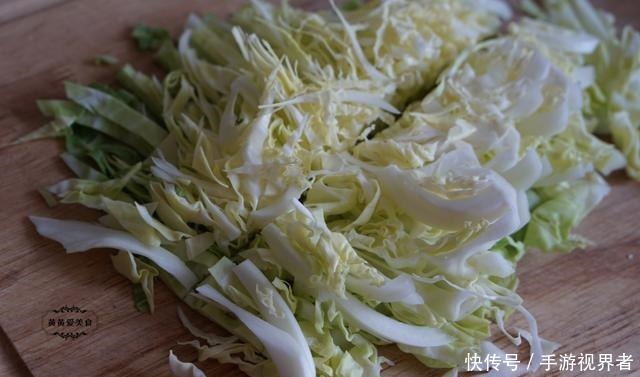 满满|家有高考生,早餐不将就,这面营养丰富,元气满满,5分钟就上桌