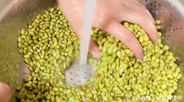 解暑|原来自制“绿豆雪糕”这么简单,清凉解暑又可口,吃出了童年味道