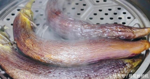 健康|健康吃茄子,拒绝油腻!手撕茄子做法简单,软烂嫩滑、低脂少油!