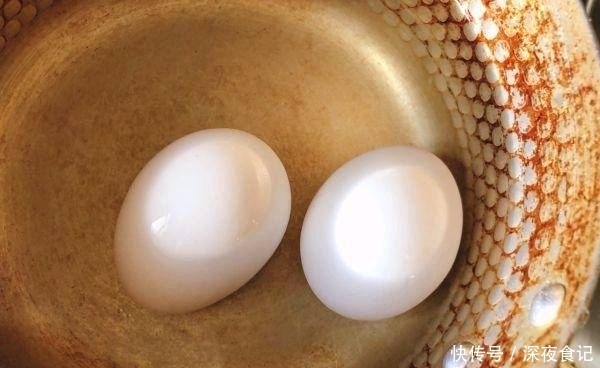 轻松|煮蛋时再加入一个样品,轻松剥皮,鸡蛋又滑又嫩