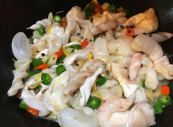 鱼泡|5成人嫌它脏,却称为“穷人的燕窝”,滋养肌肤,肌肤水嫩年轻