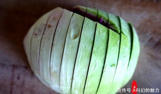 爽脆|腌好的心里美萝卜,爽脆有韧性,颜色也美,吃起来特爽快