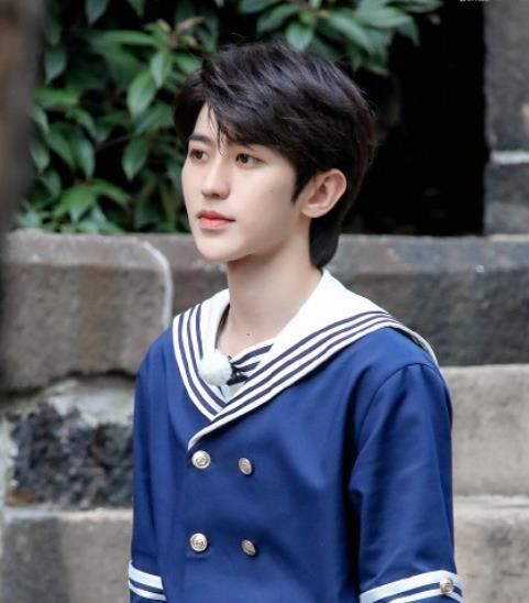 节目|《奔跑吧》迎来杀青,baby发7年对比图,一句“相遇”让人感慨