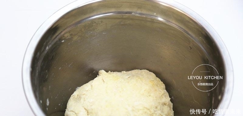 面团|1碗面粉、1包牛奶、1个鸡蛋, 烙好的饼和面包一样好吃