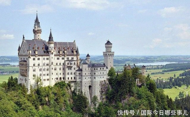 真的|欧洲古堡的七大秘密: 地牢是给贵族住的?护城河里真的有鳄鱼吗?