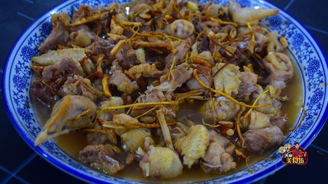  五指毛桃|我家鸡肉从不炒着吃，加1把树根，不炖不煮不红烧，上桌就扫光