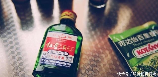 牛栏山二锅头|同样是二锅头,牛栏山和红星有啥区别?只有一款是“平民国酒”