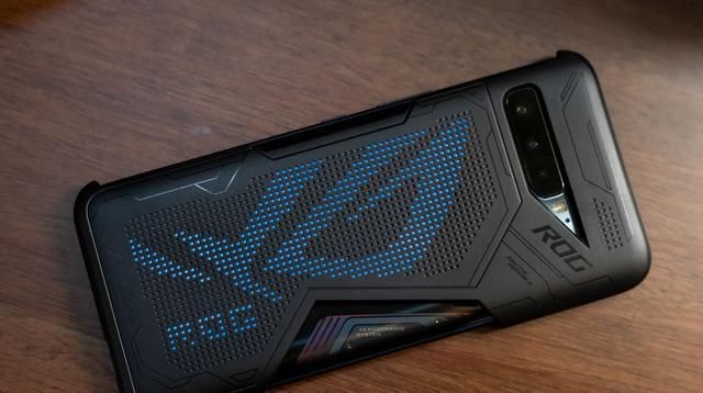  快速|270Hz采样率+144Hz刷新的新电竞手游利器ROG游戏手机3快速体验