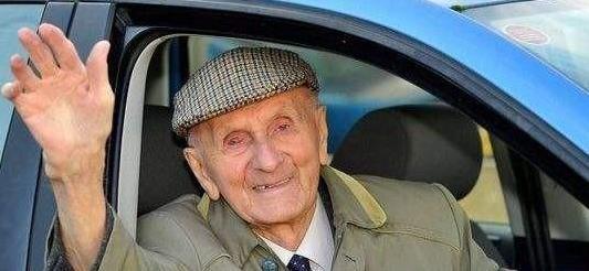 百年之后|从北极到南极，再到阿根廷，百年之后的“元首”，仍在奔波不休