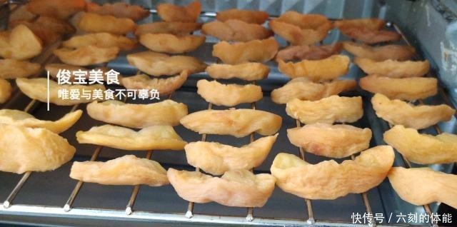 好吃|苹果一定要这样做一次,酸甜有嚼劲,比超市卖的果脯蜜饯都好吃。