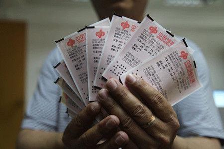 牢记|彩票中了500万，扣100万税，剩下400万多久能到账？以下3点须牢记