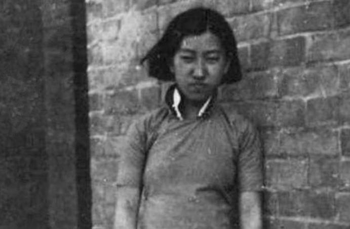 抓进|日本鬼子旧照图2鬼子被纳粹包围,图4女孩被抓进炮楼让人心痛