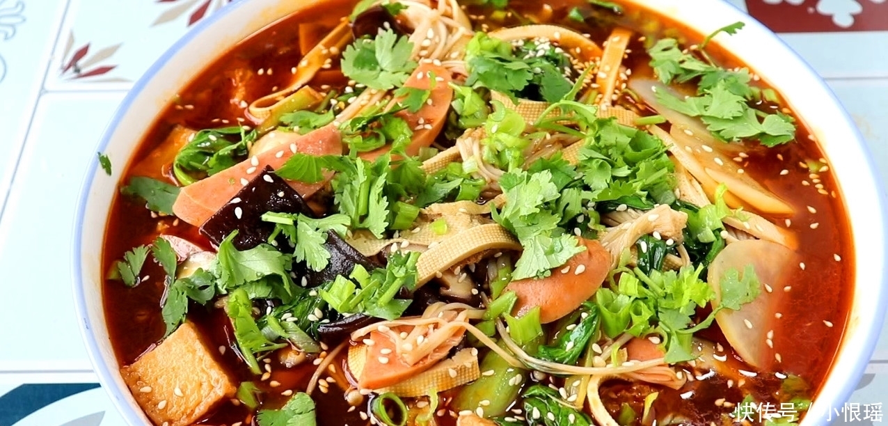 火锅|想吃麻辣冒菜别再去饭店了,教您在家简单做,香辣美味又过瘾