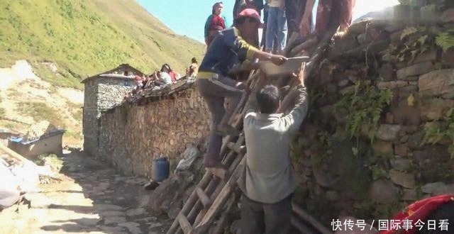 米饭|尼泊尔农村大型酒席,场面壮观,只吃一个菜咖喱羊肉配米饭