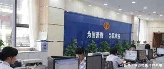 吃饭|＂女子吃饭发票刮奖中十万，拿到税务局却被告知只能换10元＂