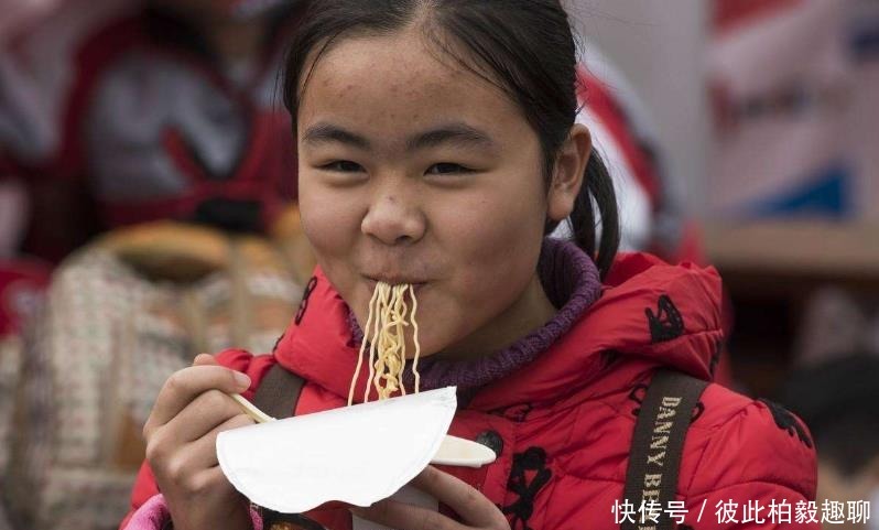 身高|这些食物影响儿童身高，却也是家长们最喜欢给孩子做的，别坑娃