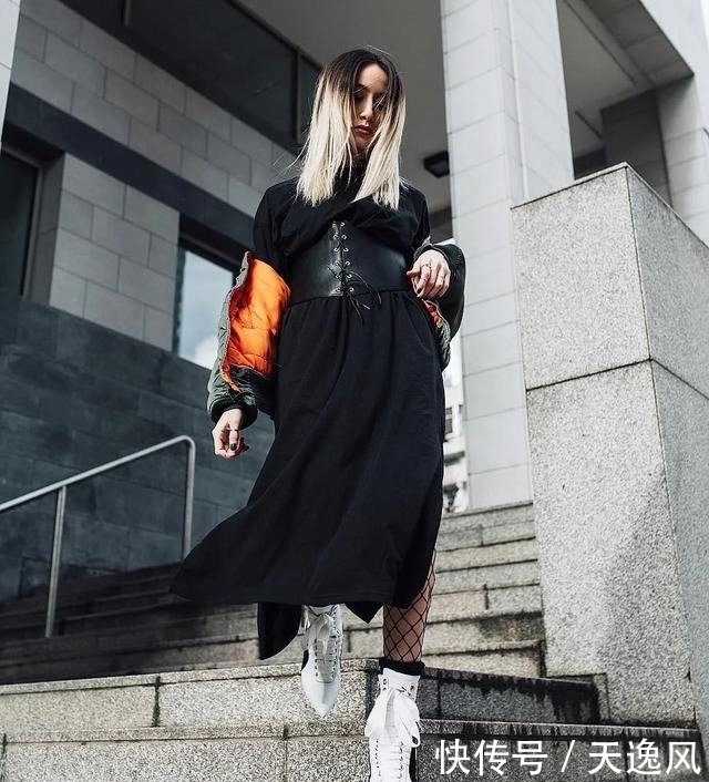 时髦|这位法国小姐姐的混搭技术,让你时髦到炸街,学起来却毫不费力