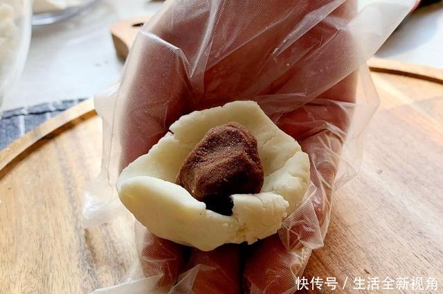 教你做|月饼重油重糖不好吃教你做无油月饼,不用烤,快手好吃