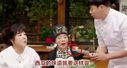 方式|看看各国吃西瓜的方式,忍了中国,忍了韩国,看到印度的愣住了