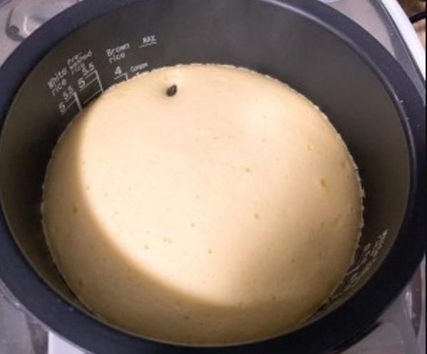 能出|甜心糕点,用爱制造,电饭煲里的也能出好吃的松软蛋糕