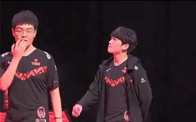  Rookie|TES战胜SN，阿水走出＂六亲不认＂步，左手：我辛德拉学的Rookie