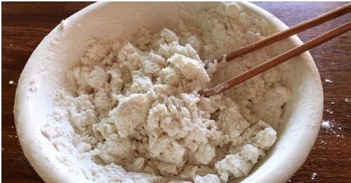 很火|很火的糯米粉小吃,我家一周吃3次,软糯香咸,吃一次忘不了