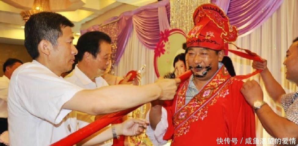 奇葩|扒一扒各地奇葩的“闹新娘” 哪个地方的婚闹最低俗?