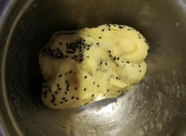  面团|小仙女版麻薯面包，免发酵揉一揉烤一烤，空心软糯超Q弹