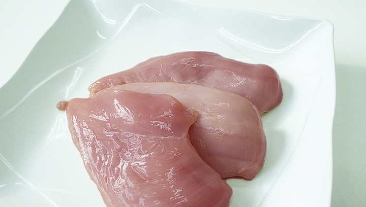  夏天|夏天，遇到此肉要多吃，将它做成一锅汤，补钙补铁，多吃不长肉