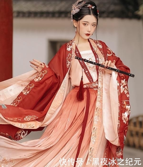  韵味|女生怎么穿“汉服”才好看？注意这几点，既有韵味又显高