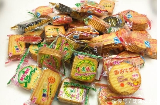些零食|因包装被喷“丑”的4种零食,葱香鸡片排第二,最后1种却逐渐停产