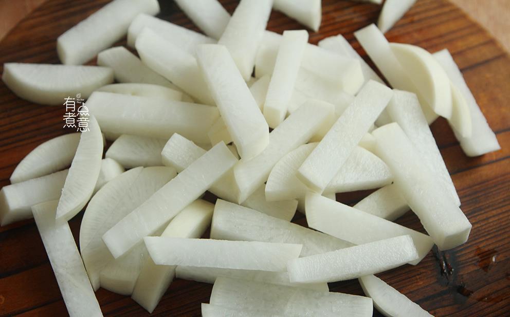  腌萝卜|消食这菜最在行，夏天我家要吃掉几十斤，脆爽又解腻，给肉都不换