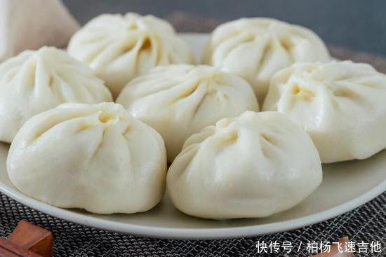 松软|蒸包子,冷水上锅还是热水包子铺老板分享经验,包子松软不回缩