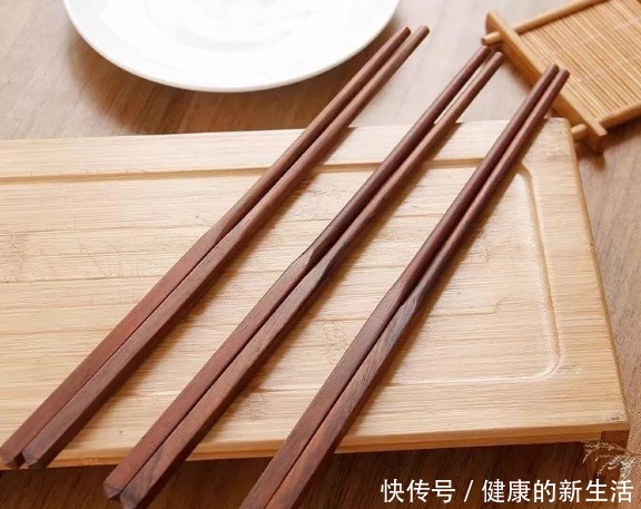 筷子|筷子最难夹住的5道菜,都能夹起来的是大神,外国人看了直摇头!