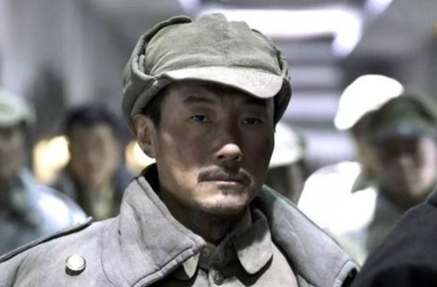 胡琏|解放战争时，胡琏听说此人当了兵团司令，气得连部队都不要了