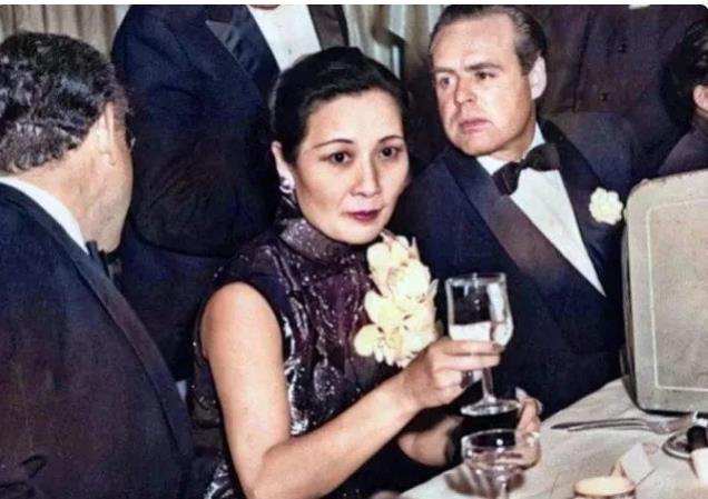 美国|丈夫去世后,宋美龄在美国靠什么维持生活?